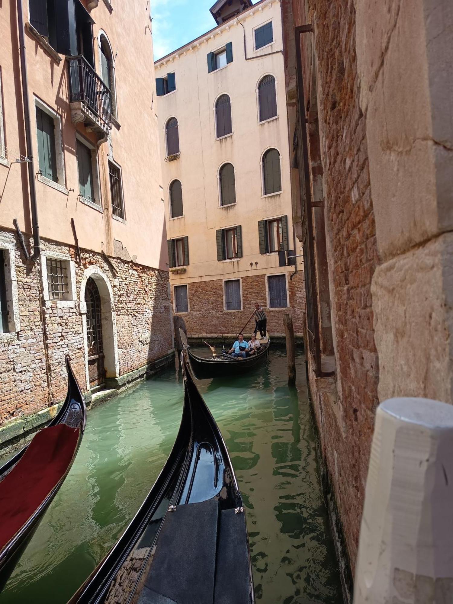 Ca Del Gambero Canal View Venice Exterior photo